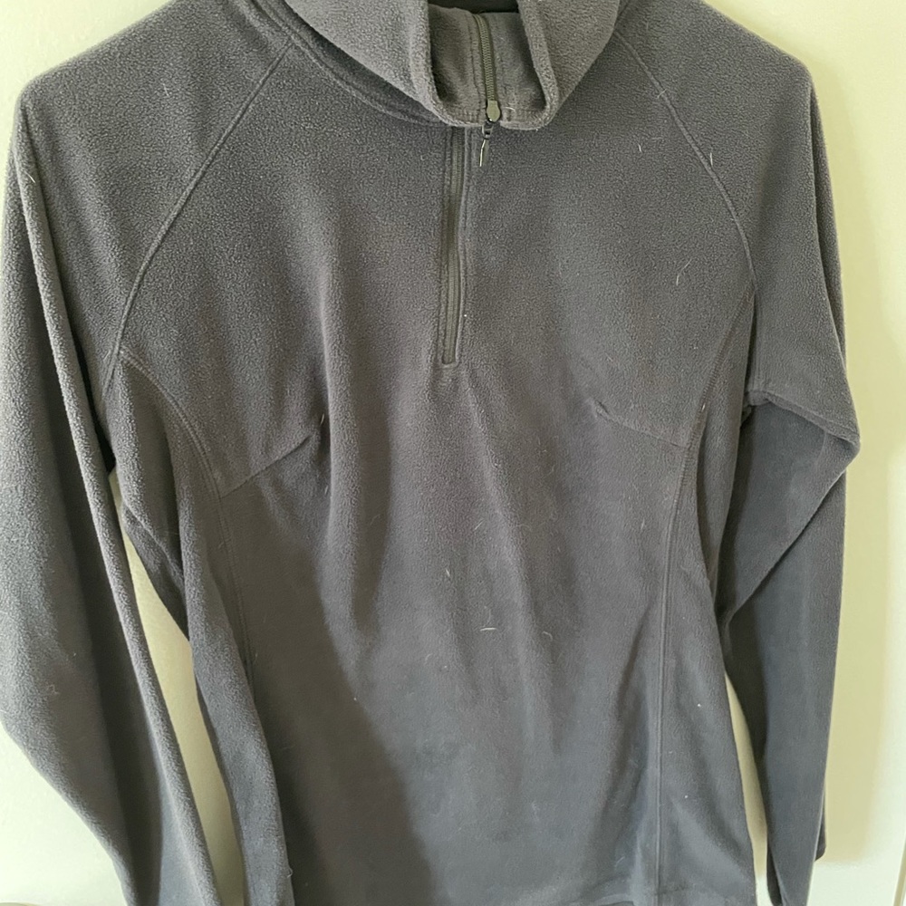 Black 1/4 zip fleece pull over